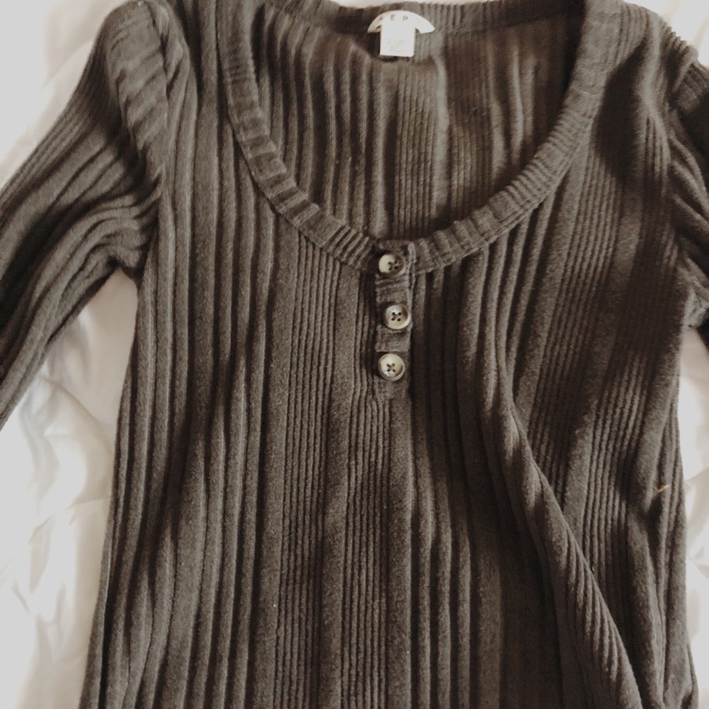 Long sleeve Aeropostale top